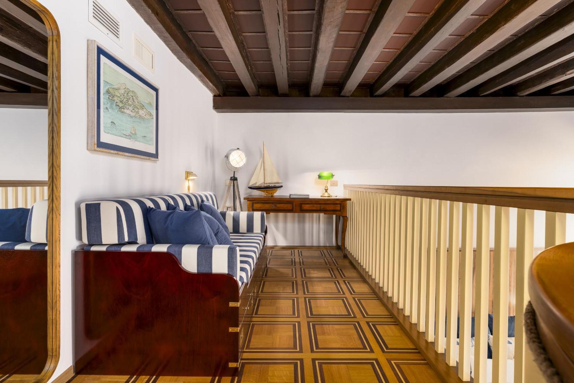 The Yacht House Canal View * Venecia